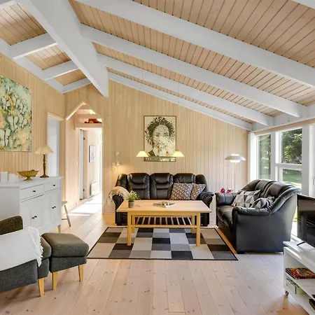 Ilya - 900m From The Sea By Interhome Feriehus