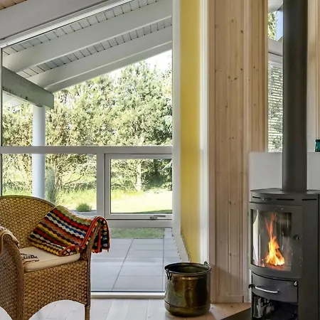 Ferienhaus Ilya - 900m From The Sea By Interhome