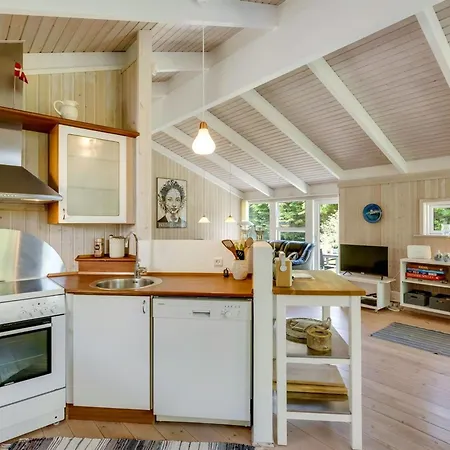 Ilya - 900m From The Sea By Interhome Løkken